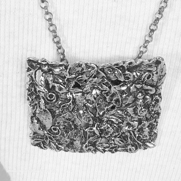 Upcycled Heavy Floral Silver Tone Pendant Necklace Cable Chain Links - Picture 2 of 9